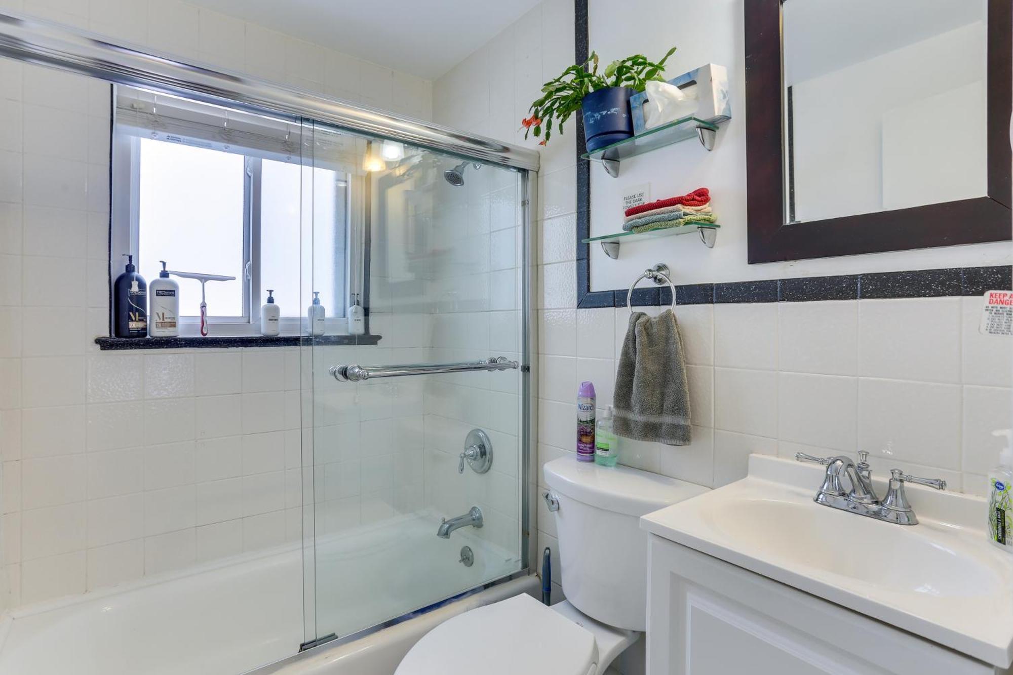 Dog-Friendly Denver Apartment With Shared Yard! ภายนอก รูปภาพ