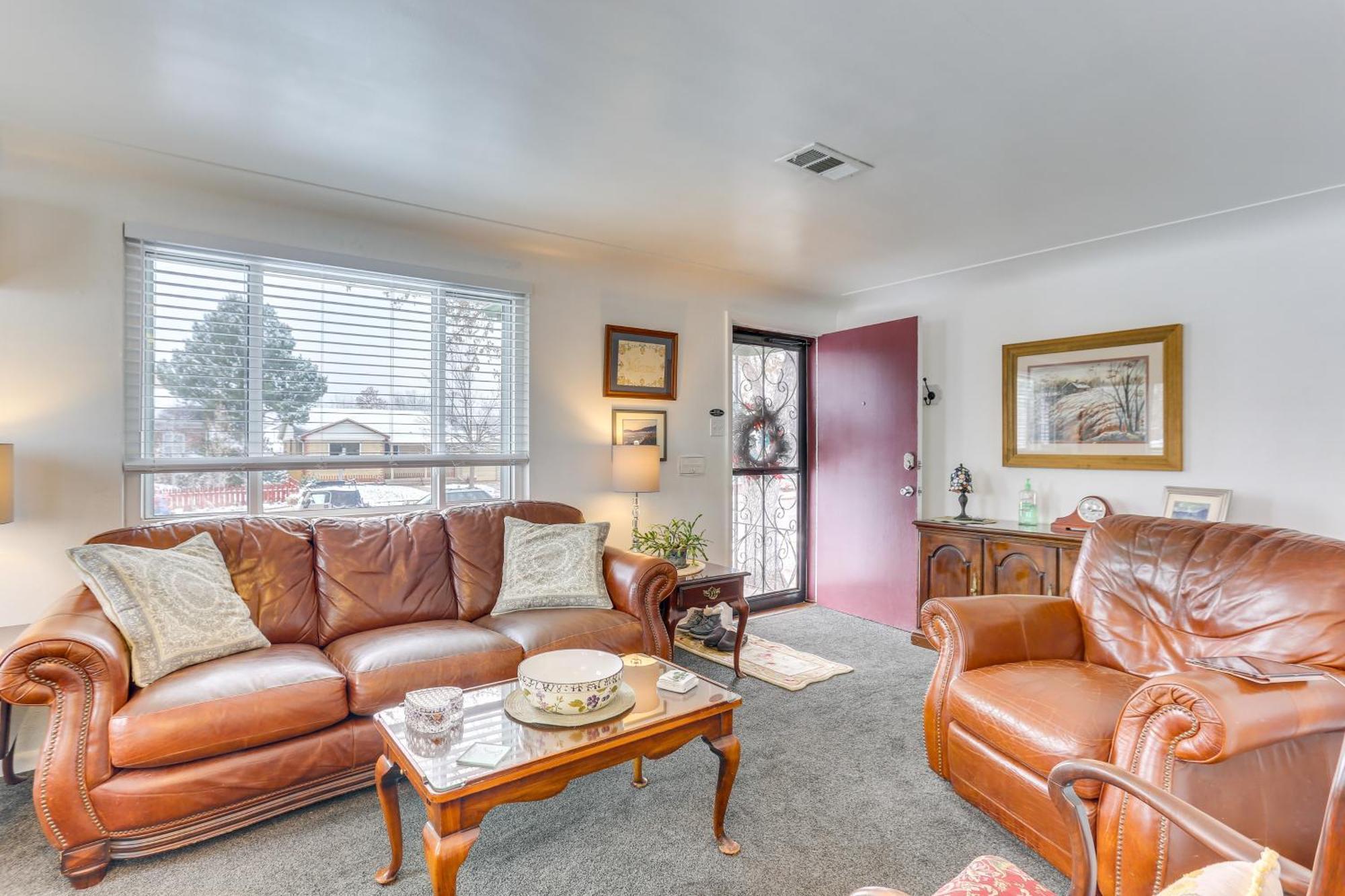 Dog-Friendly Denver Apartment With Shared Yard! ภายนอก รูปภาพ